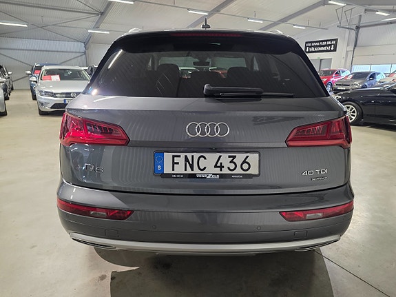 Audi Q5 4 of 13
