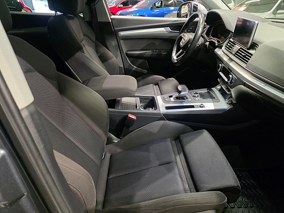 Audi Q5 7 of 13