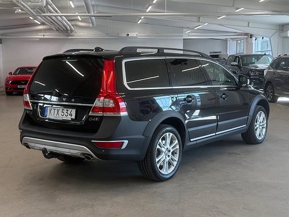 Volvo XC70 3 of 19