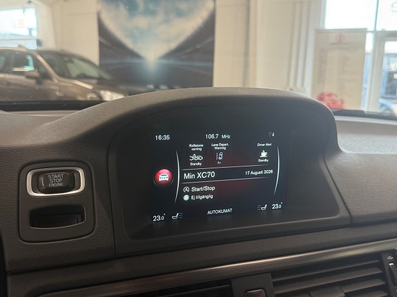Volvo XC70 12 of 19