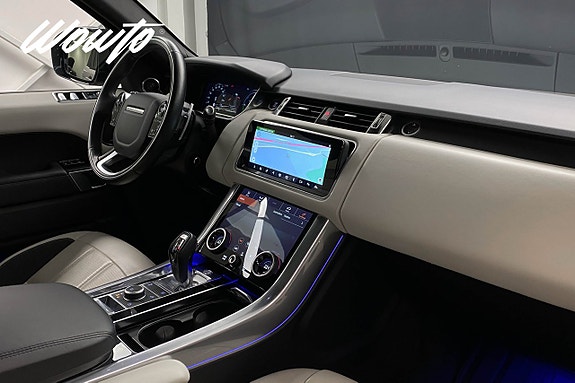 Land Rover Range Rover Sport 16 of 25