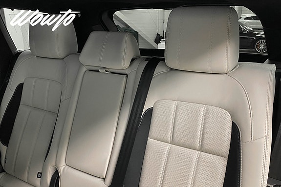 Land Rover Range Rover Sport 14 of 25