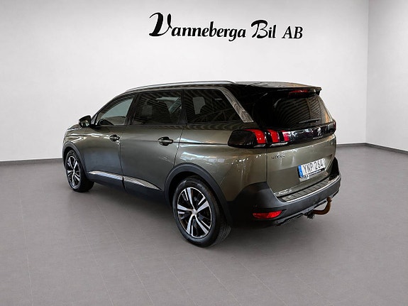 Peugeot 5008 4 of 6