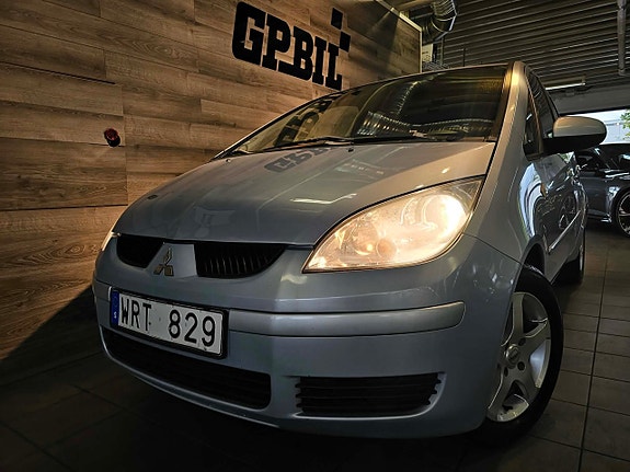 Mitsubishi Colt 12 of 14