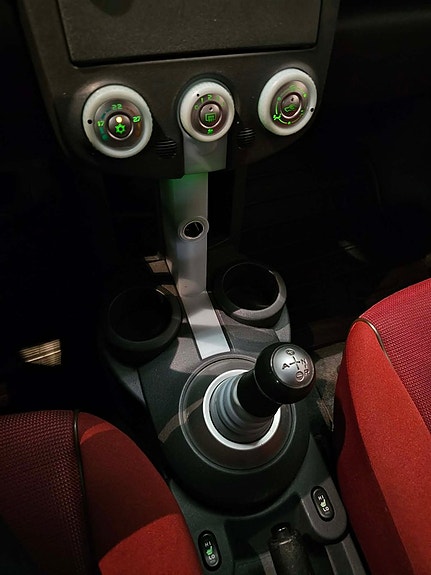 Mitsubishi Colt 11 of 14