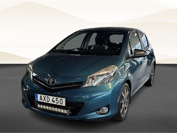 Toyota Yaris 18 of 18