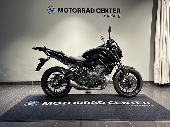Yamaha MT-07 / Vindruta / Toppbox hållare