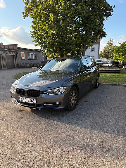 BMW 318d 3 of 10