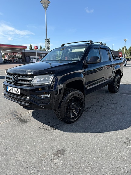 Volkswagen Amarok 3 of 6