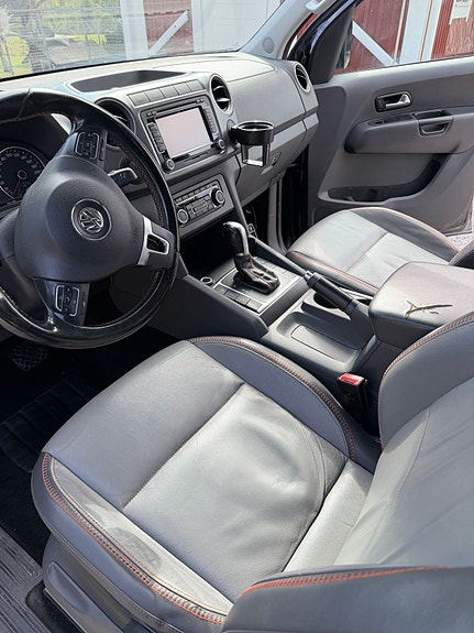 Volkswagen Amarok 4 of 6