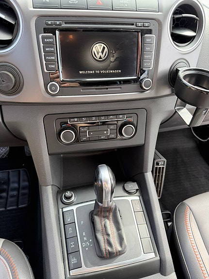 Volkswagen Amarok 6 of 6