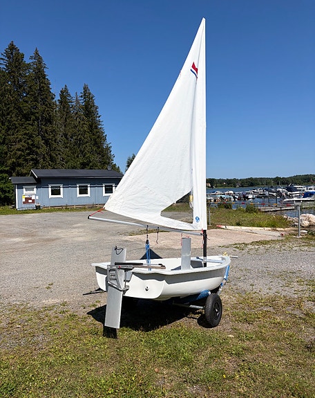 Enkrona med jollevagn 5 of 9