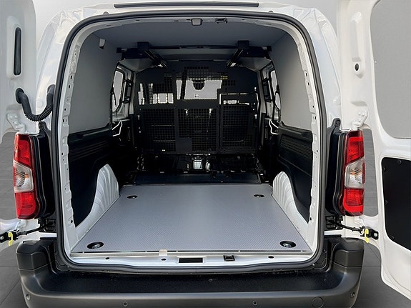 Peugeot Partner 8 of 14