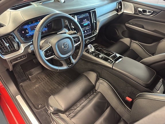 Volvo V60 9 of 26