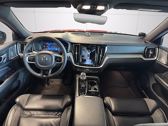 Volvo V60 14 of 26