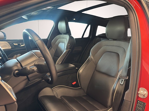 Volvo V60 10 of 26