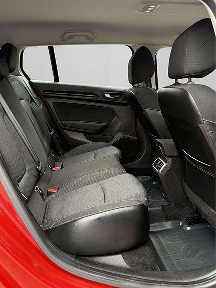 Renault Megane 17 of 21