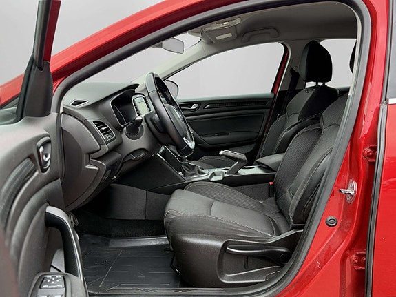Renault Megane 12 of 21