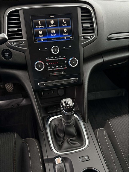 Renault Megane 15 of 21