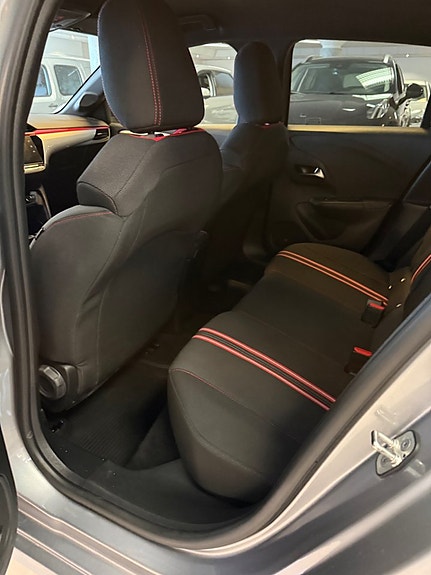 Opel Corsa 10 of 17