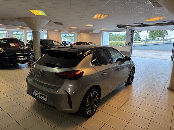 Opel Corsa 3 of 17
