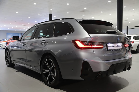 BMW 330e 7 of 11