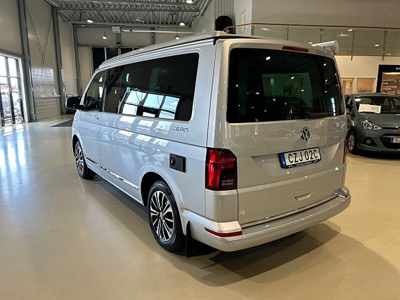 Volkswagen California 4 of 30