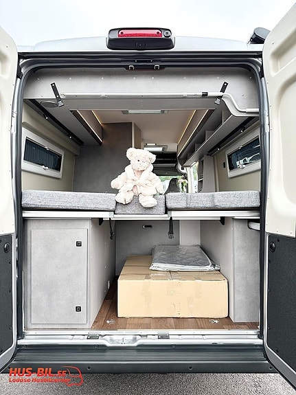 Pössl Summit 640 Shine / Nordic Edition / 180hk / Litium / Solpanel 22 of 25
