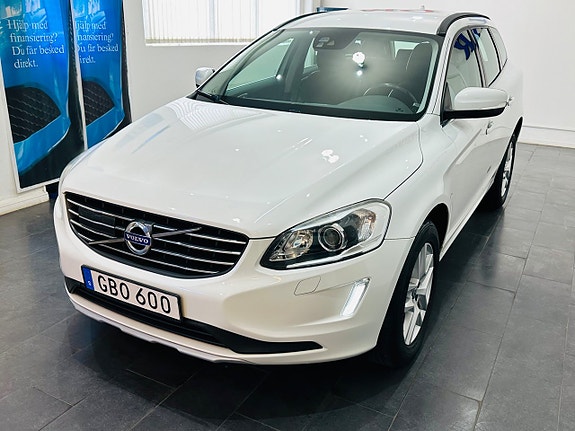 Volvo XC60 3 of 21
