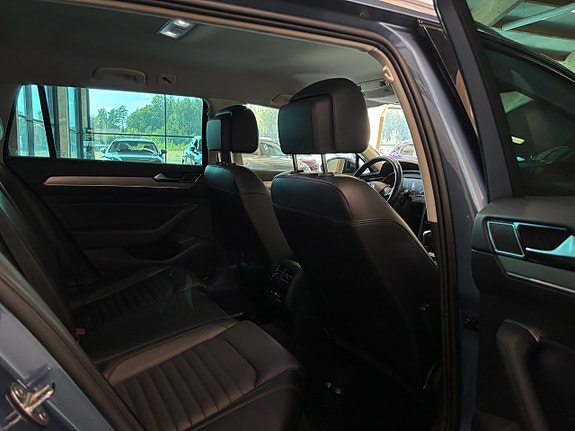 Volkswagen Passat Alltrack 20 of 23