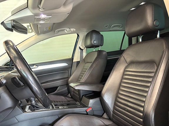 Volkswagen Passat Alltrack 7 of 23