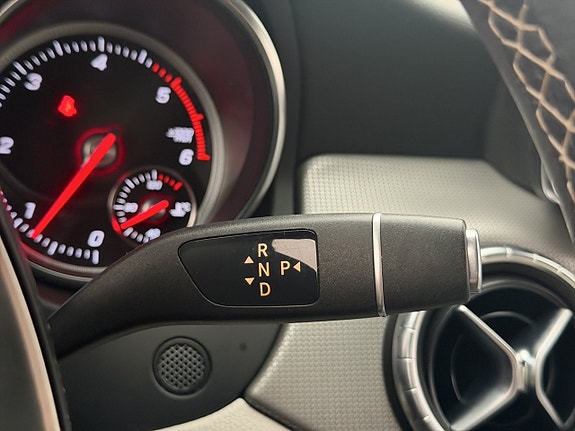 Mercedes-Benz CLA220 d 25 of 30