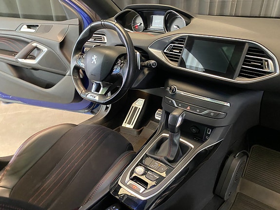 Peugeot 308 SW 25 of 30