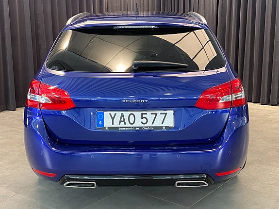 Peugeot 308 SW 2 of 30