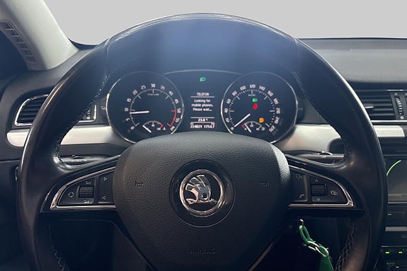 Skoda Superb 11 of 13