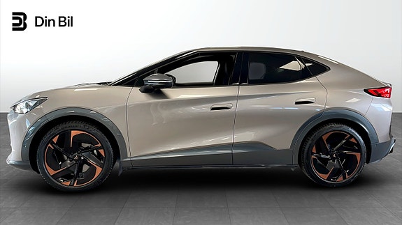 Cupra Tavascan 2 of 17