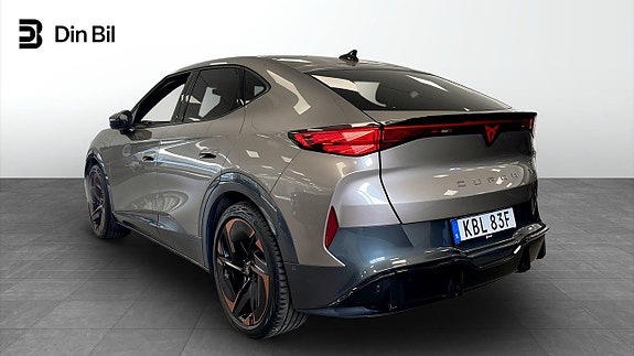 Cupra Tavascan 3 of 17