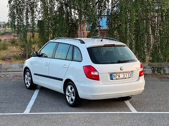 Skoda Fabia 3 of 9