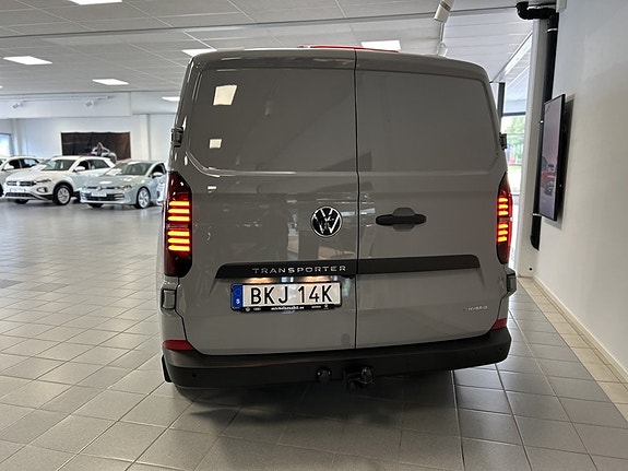 Volkswagen Transporter 4 of 9