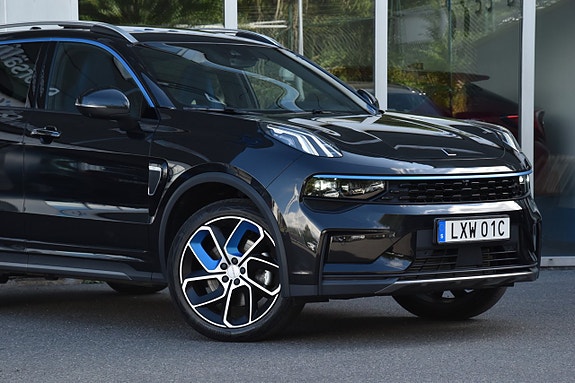 Lynk & Co 01 3 of 29