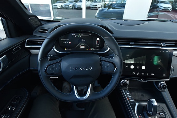 Lynk & Co 01 16 of 29