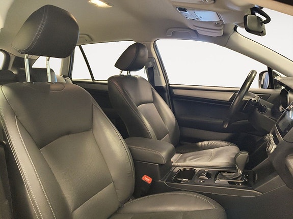Subaru Outback 15 of 25