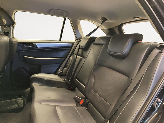 Subaru Outback 14 of 25