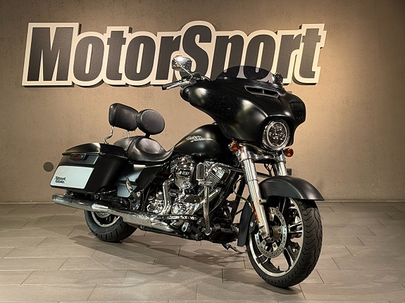 Harley-Davidson STREET GLIDE FLHX 6 of 7