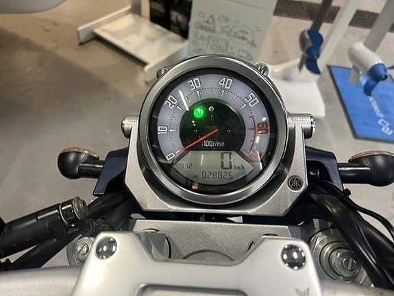 Yamaha MT-01 6 of 7
