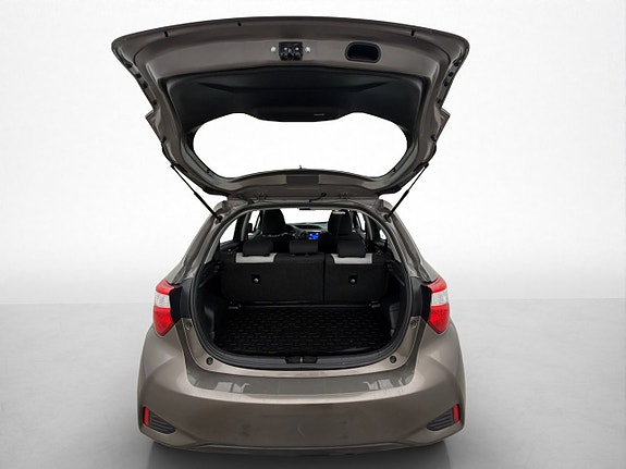 Toyota Yaris 27 of 30