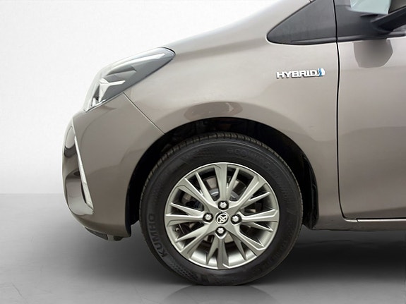 Toyota Yaris 29 of 30