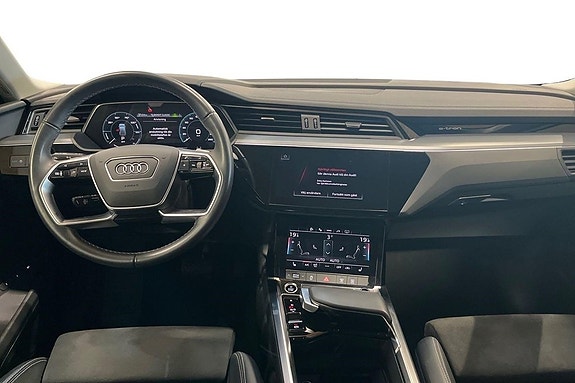 Audi Q8 8 of 23