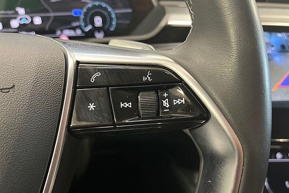 Audi Q8 23 of 23