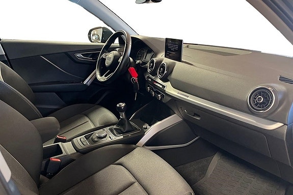 Audi Q2 7 of 18